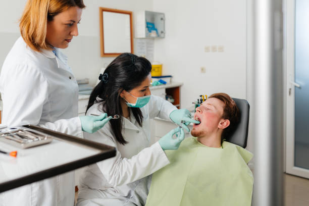 Best Emergency Dental Extractions in Pine Mountain Clu, CA